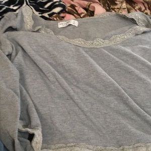 Long sleeve cropped shirt